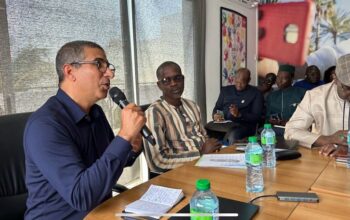 Yas Sénégal reçoit la Commission Communication de l’Assemblée nationale : un dialogue constructif autour des enjeux numériques