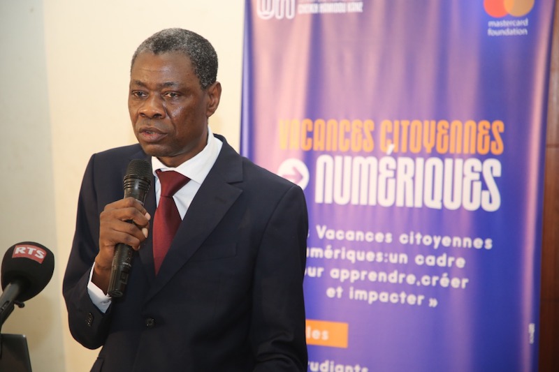 L’Université numérique Cheikh Hamidou Kane lance les Vacances Citoyennes Numériques 2025