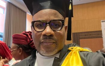 Un homme, une œuvre, un honneur : Isaac Sissokho consacré Docteur Honoris Causa