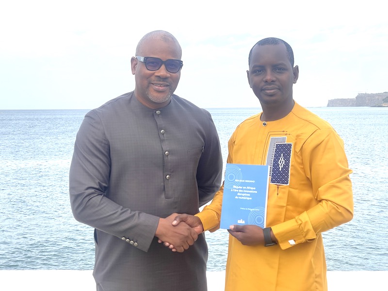 Dr Isaac Sissokho : Analyse d’un ouvrage majeur sur la régulation du numérique en Afrique