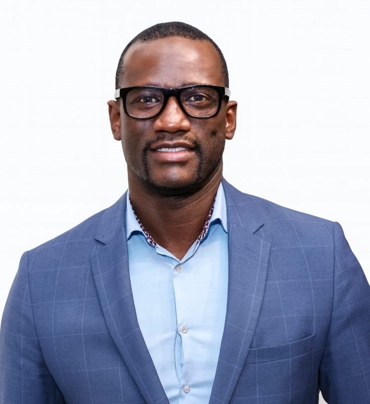 Ibrahima Niang, expert en transformation financière, ERP & Intelligence Artificielle : “Nous devons rester ouverts aux innovations du monde, tout en développant chez nous les technologies qui répondent à nos défis et à nos ambitions”