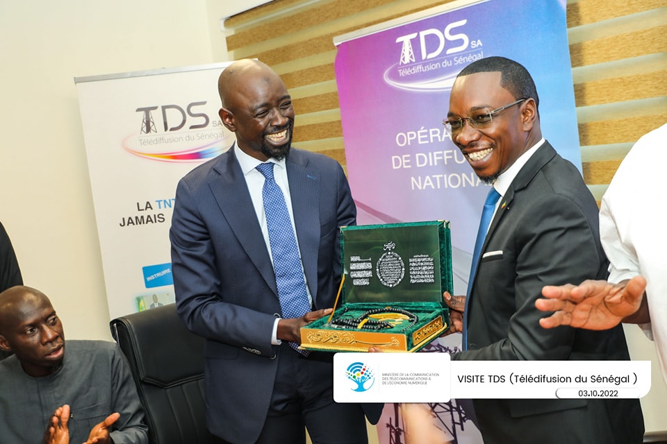 Ministère de l’économie numérique : Maitre Moussa Bocar Thiam poursuit son immersion dans le secteur